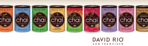 Der findes mange skønne variationer af Chai Latte. David Rios udbud findes i flotte tedåser. De koster 110 kr. for 400 g.